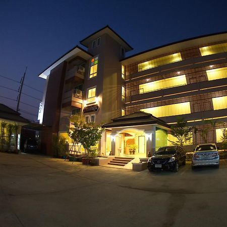 Hotel Baan Sanpoom Phitsanulok Exteriér fotografie