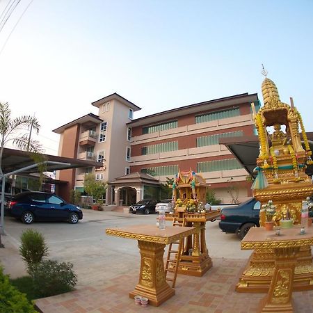 Hotel Baan Sanpoom Phitsanulok Exteriér fotografie